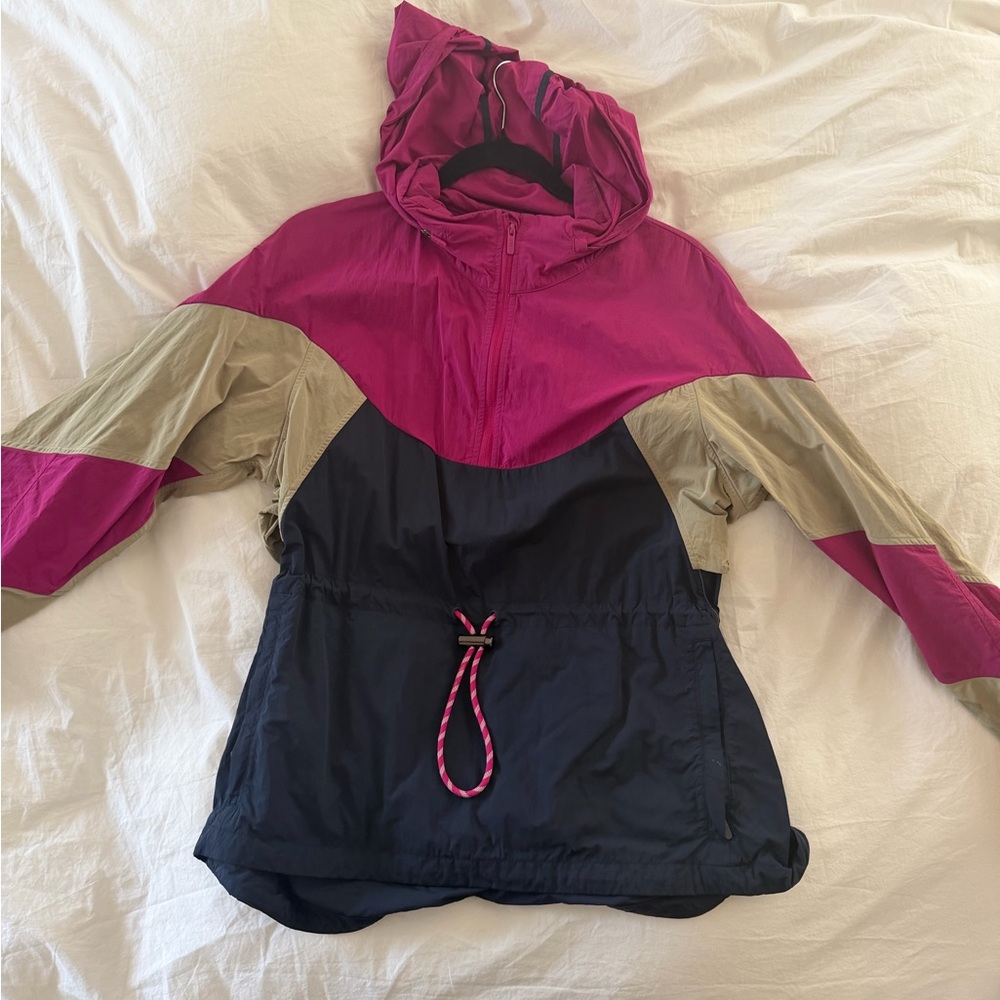 Lululemon packable windbreaker jacket - image 2